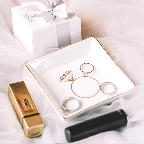 Bandeja de joalheria de jóias de anel de noivado da vida de queda - Presentes envolvidos para o seu presente de